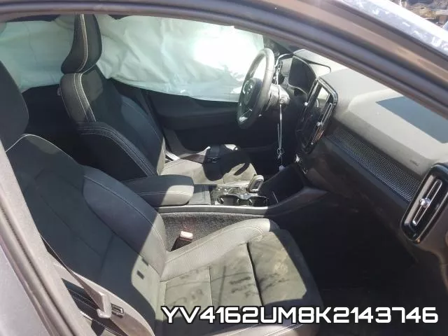 YV4162UM8K2143746_5.webp