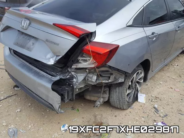 19XFC2F7XHE029817_9.webp