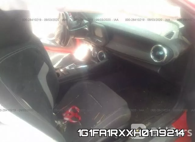 1G1FA1RXXH0179214_5.webp