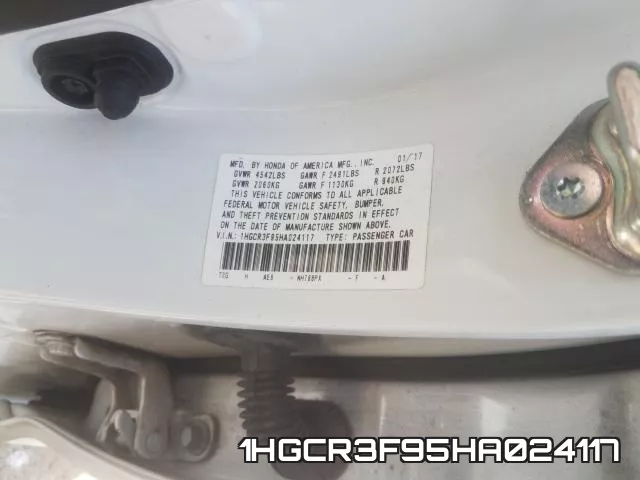 1HGCR3F95HA024117_10.webp