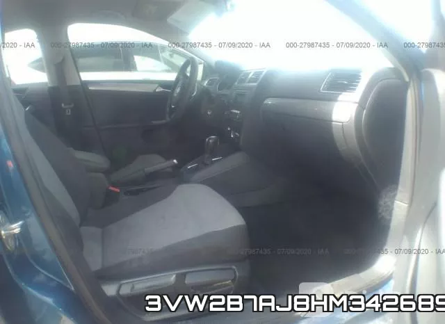 3VW2B7AJ8HM342689