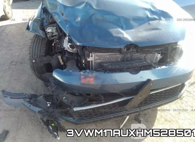 3VWM17AUXHM528501_6.webp