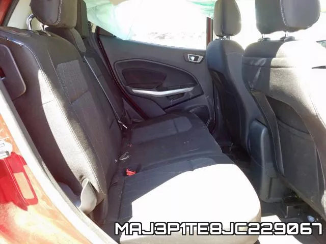 MAJ3P1TE8JC229067_6.webp