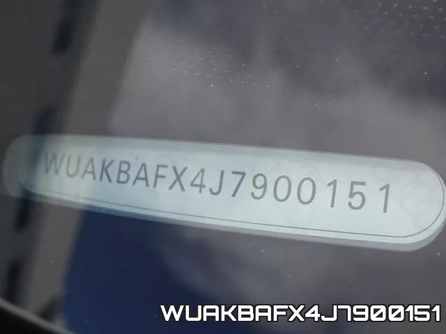 WUAKBAFX4J7900151_10.webp