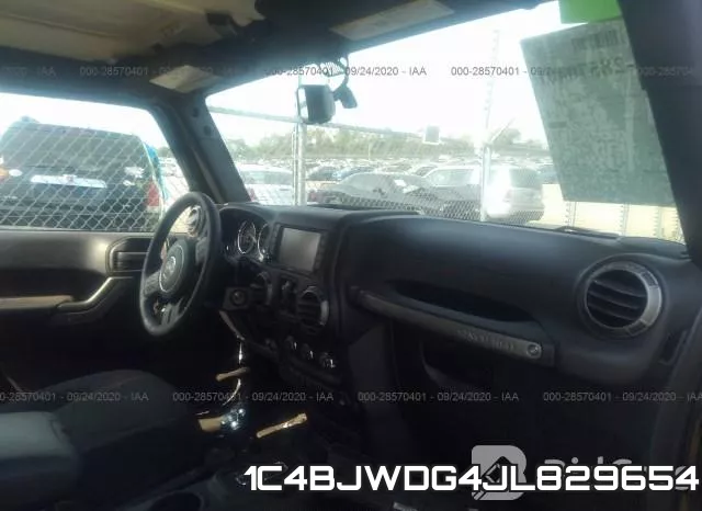 1C4BJWDG4JL829654_5.webp