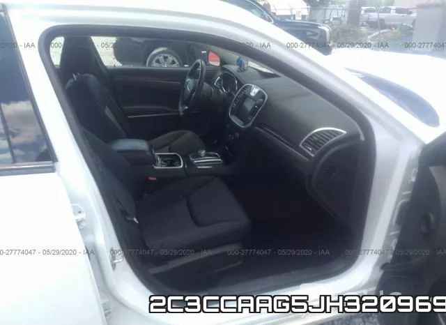 2C3CCAAG5JH320969_5.webp