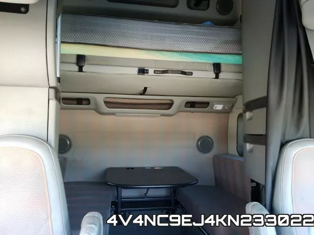4V4NC9EJ4KN233022_6.webp