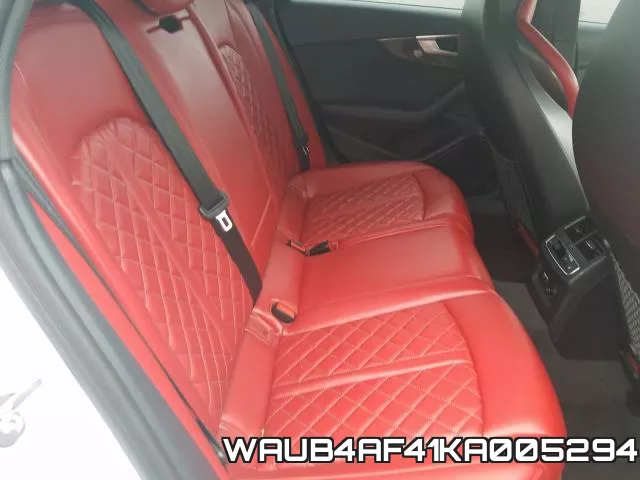 WAUB4AF41KA005294_6.webp