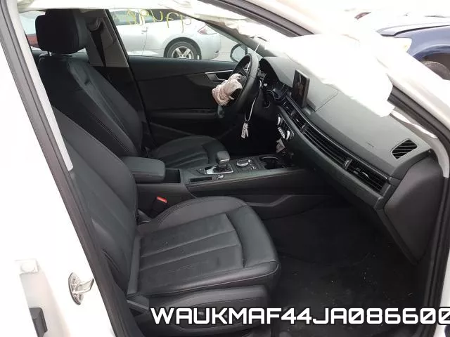 WAUKMAF44JA086600_5.webp