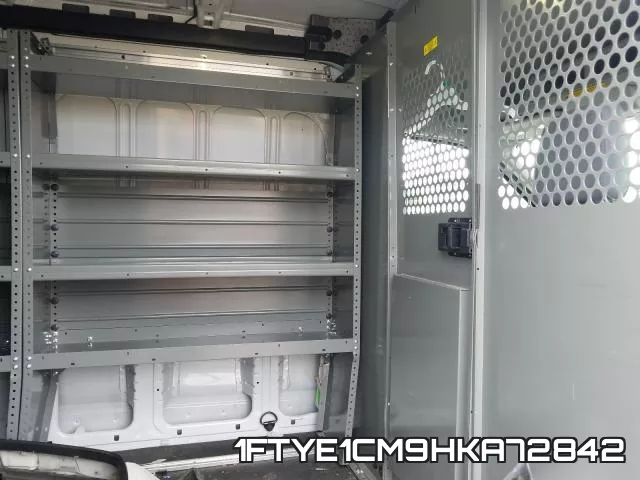 1FTYE1CM9HKA72842_6.webp