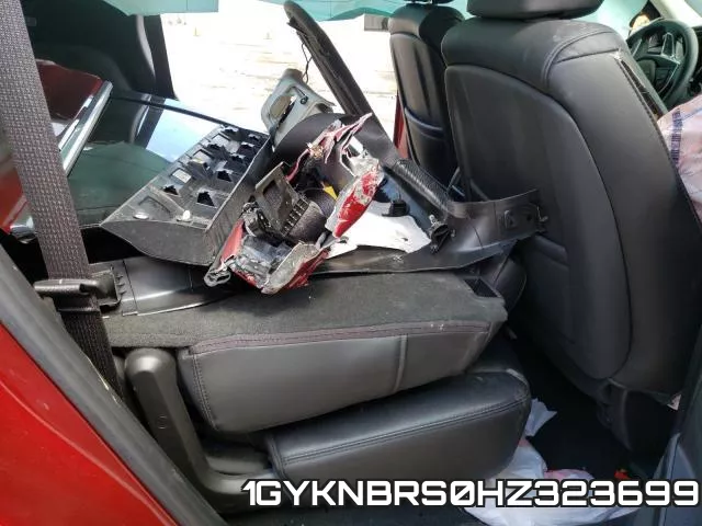 1GYKNBRS0HZ323699_6.webp