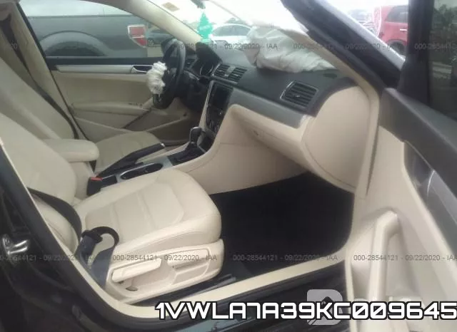 1VWLA7A39KC009645_5.webp