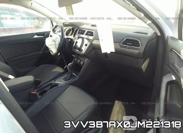 3VV3B7AX0JM221318_5.webp