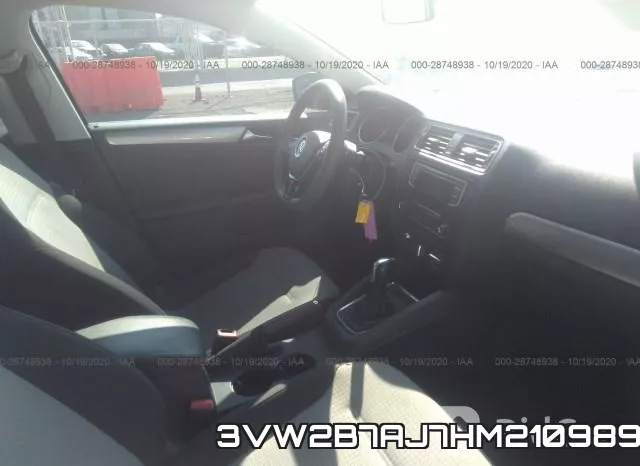 3VW2B7AJ7HM210989_5.webp