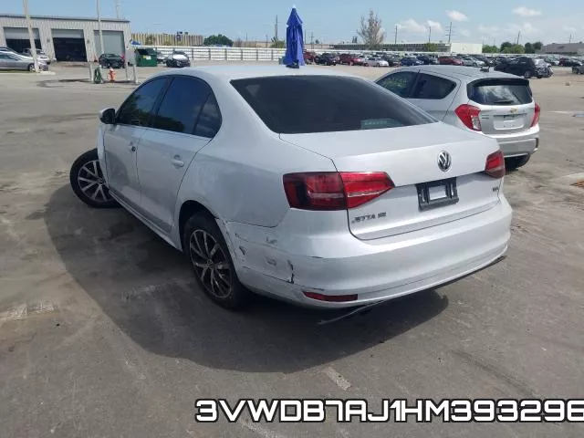 3VWDB7AJ1HM393296_3.webp