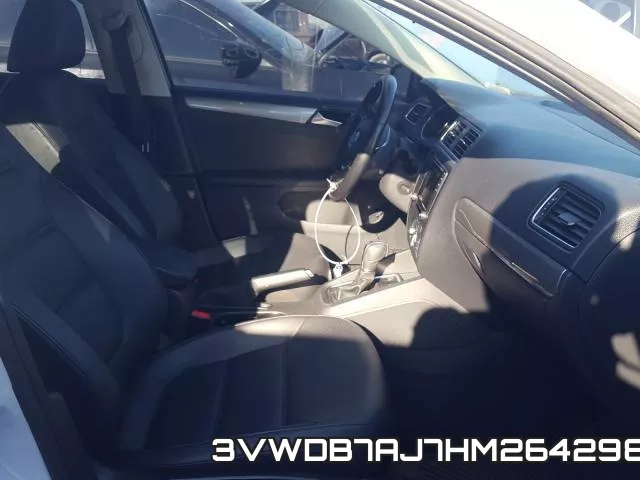 3VWDB7AJ7HM264298_5.webp