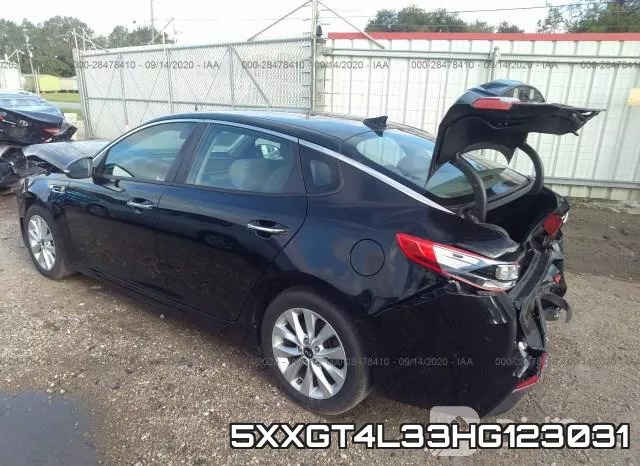 5XXGT4L33HG123031_3.webp