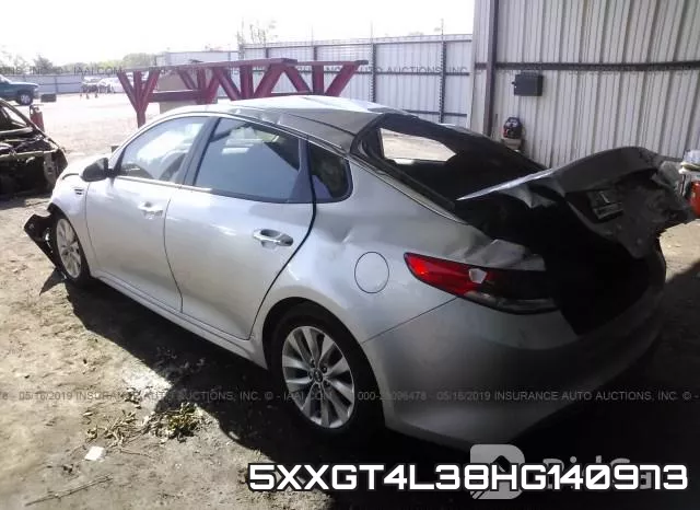 5XXGT4L38HG140973_3.webp