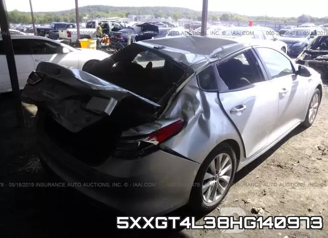 5XXGT4L38HG140973_6.webp
