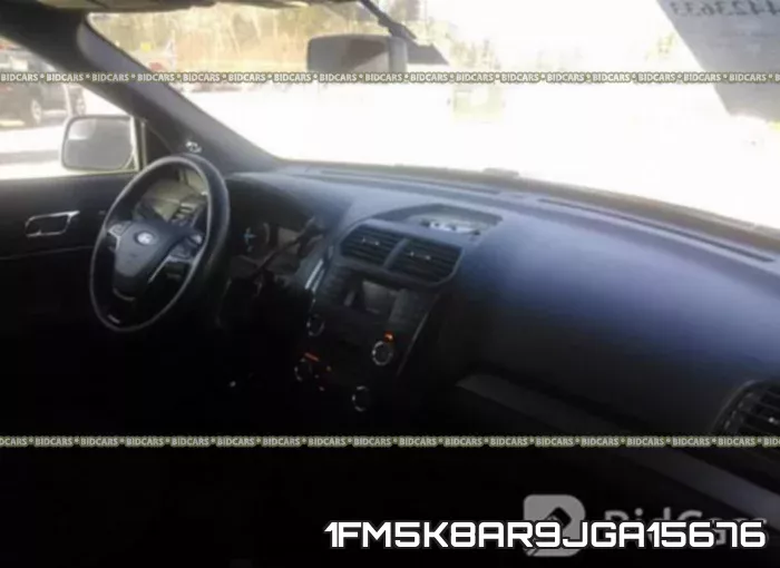 1FM5K8AR9JGA15676_5.webp