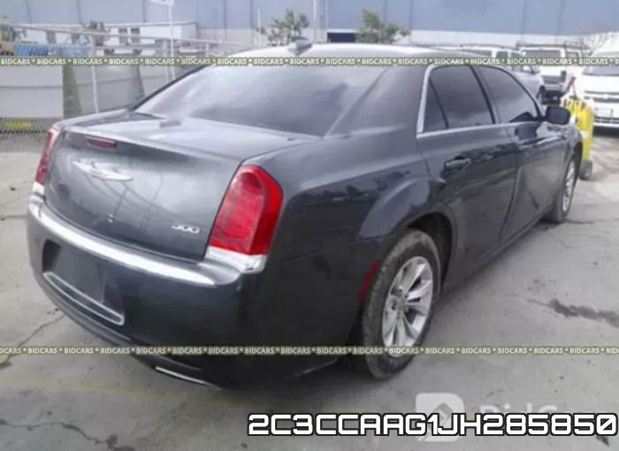 2C3CCAAG1JH285850_4.webp