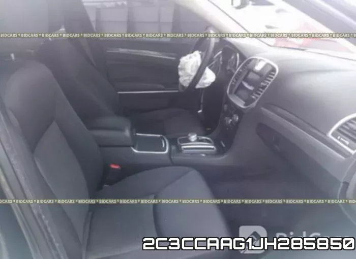 2C3CCAAG1JH285850_5.webp
