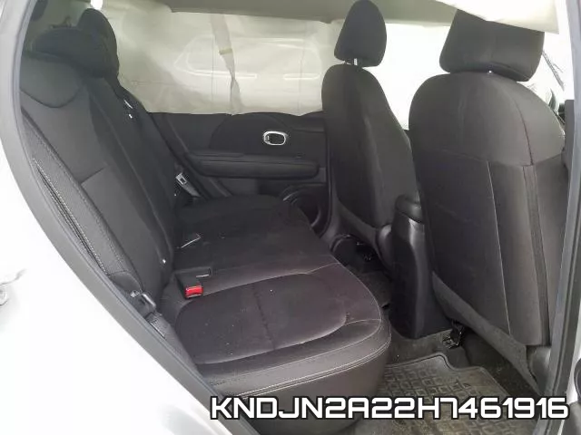KNDJN2A22H7461916_6.webp
