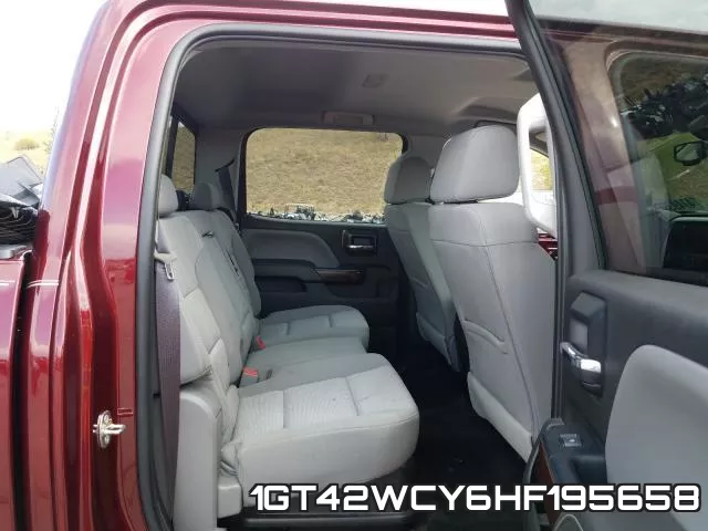 1GT42WCY6HF195658_6.webp