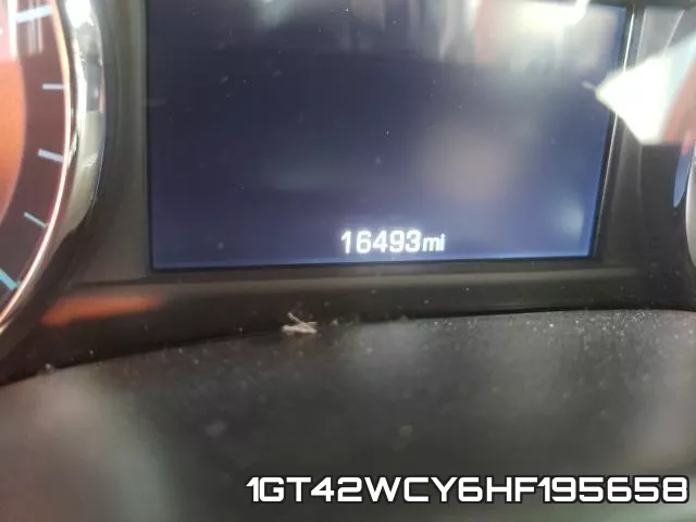 1GT42WCY6HF195658_8.webp