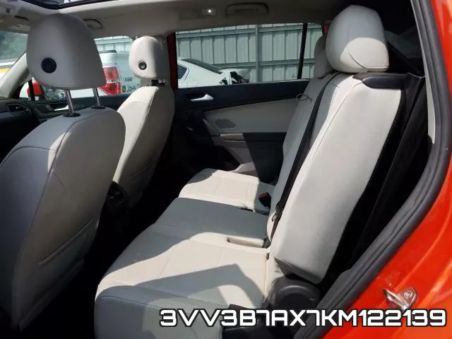 3VV3B7AX7KM122139_6.webp