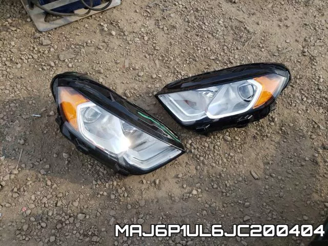 MAJ6P1UL6JC200404_9.webp