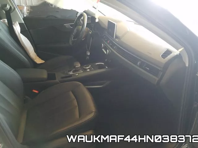 WAUKMAF44HN038372_5.webp