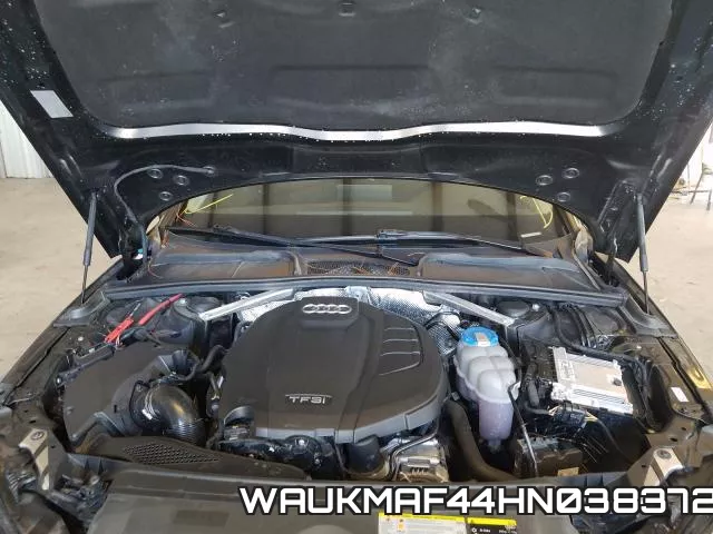 WAUKMAF44HN038372_7.webp