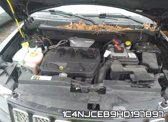 1C4NJCEB9HD197897_10.webp