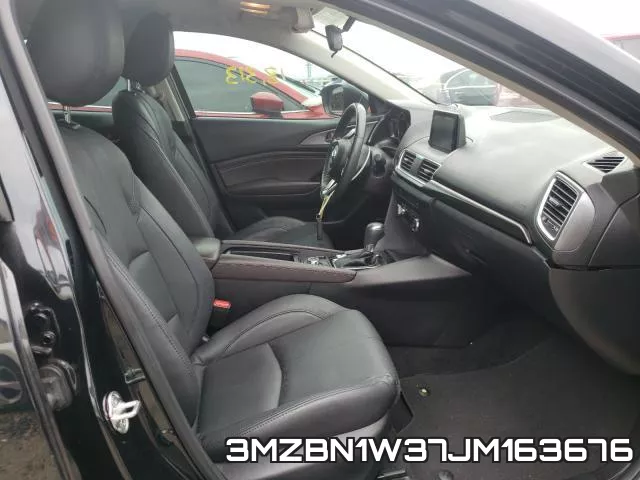 3MZBN1W37JM163676_5.webp