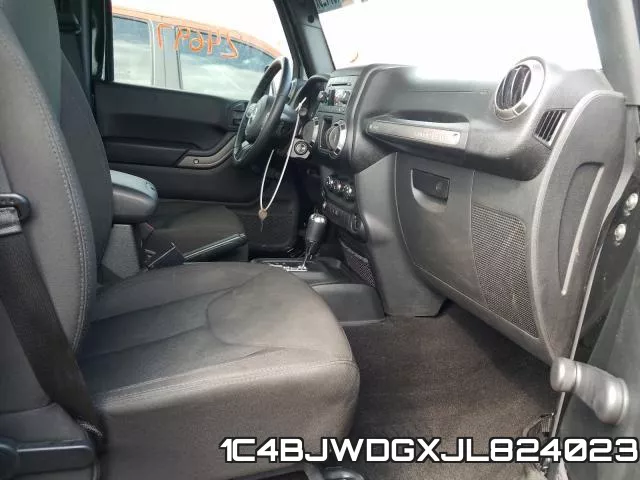 1C4BJWDGXJL824023_5.webp