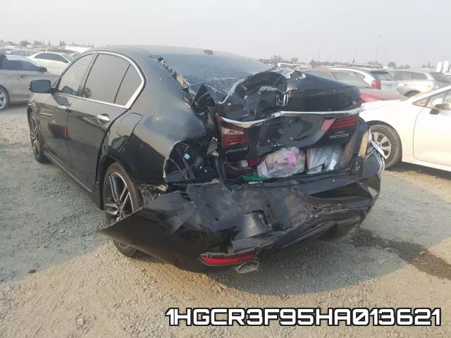 1HGCR3F95HA013621_3.webp