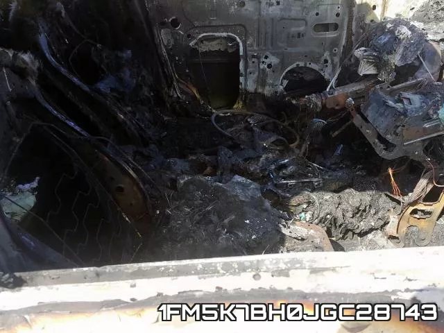 1FM5K7BH0JGC28743_5.webp