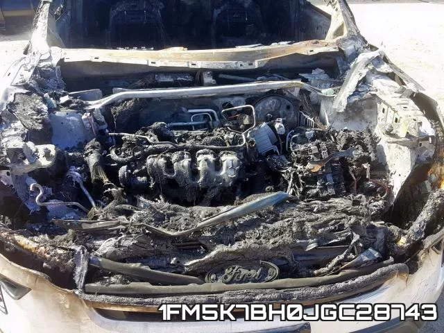 1FM5K7BH0JGC28743_7.webp