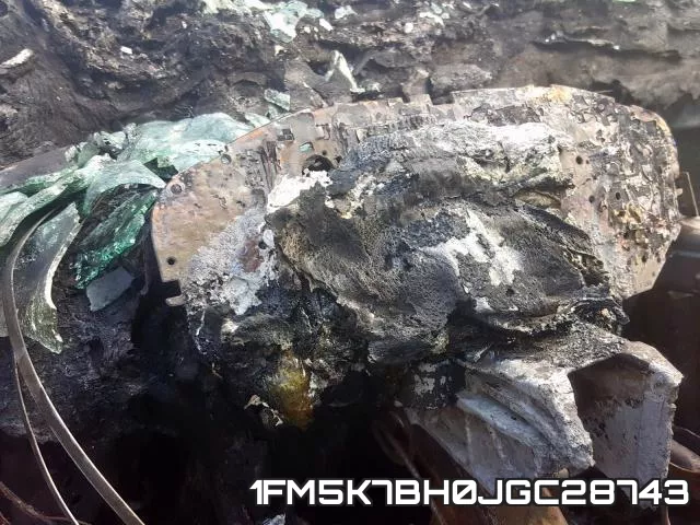 1FM5K7BH0JGC28743_8.webp