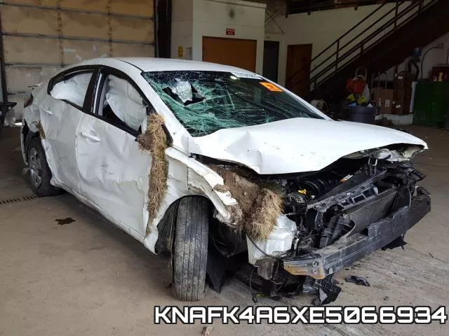 KNAFK4A6XE5066934