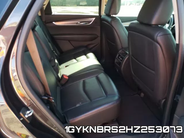 1GYKNBRS2HZ253073_6.webp