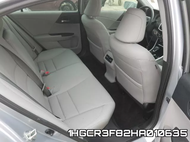 1HGCR3F82HA010635_6.webp