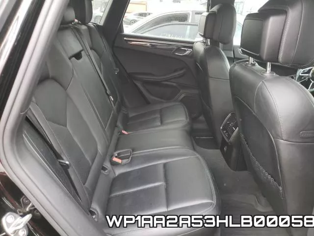 WP1AA2A53HLB00058