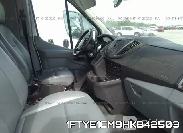 1FTYE1CM9HKB42503_5.webp