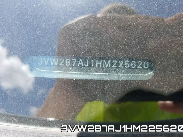 3VW2B7AJ1HM225620_10.webp