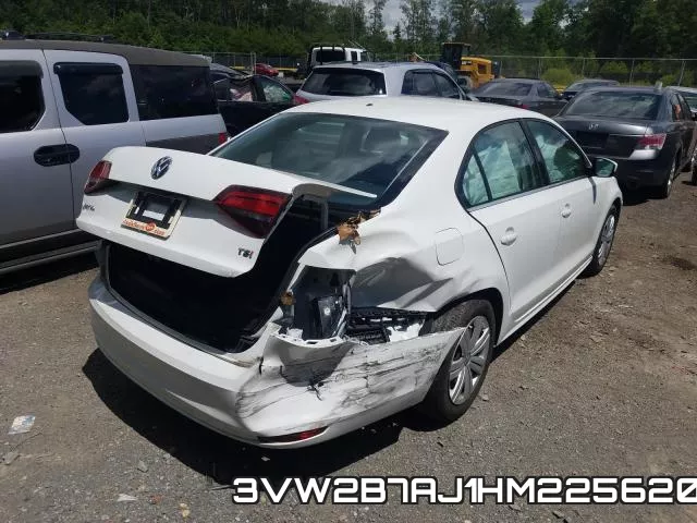 3VW2B7AJ1HM225620_4.webp
