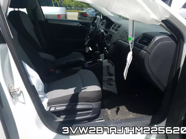 3VW2B7AJ1HM225620_5.webp
