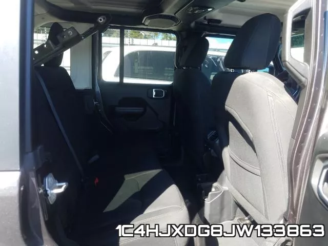 1C4HJXDG8JW133863_6.webp