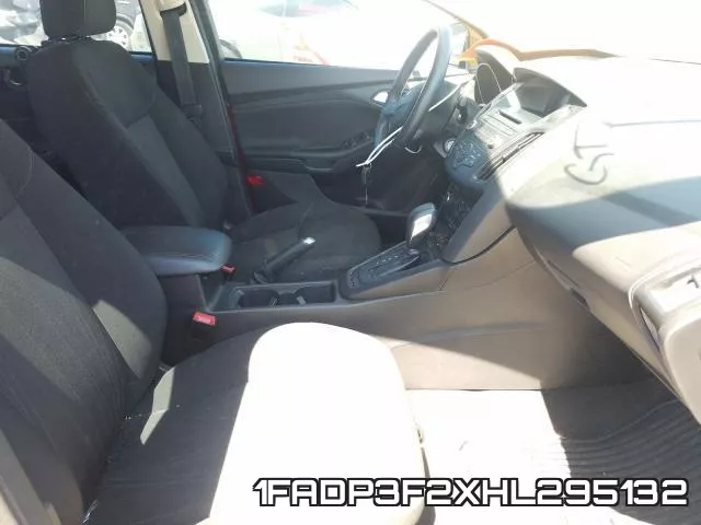 1FADP3F2XHL295132_5.webp